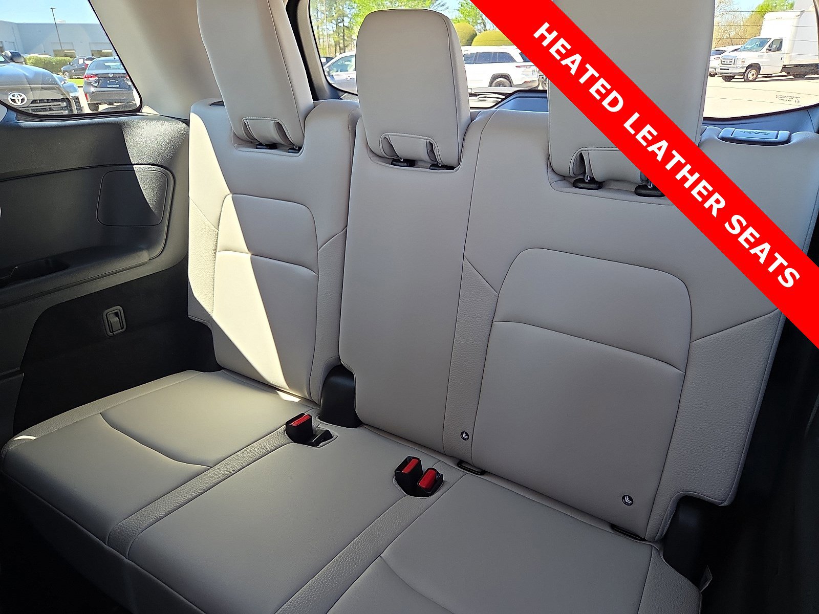 Used 2025 Nissan Pathfinder SL image 10