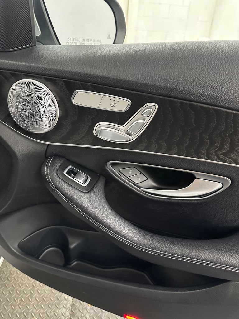 Used 2016 Mercedes-Benz C 300 4MATIC Sedan image 32