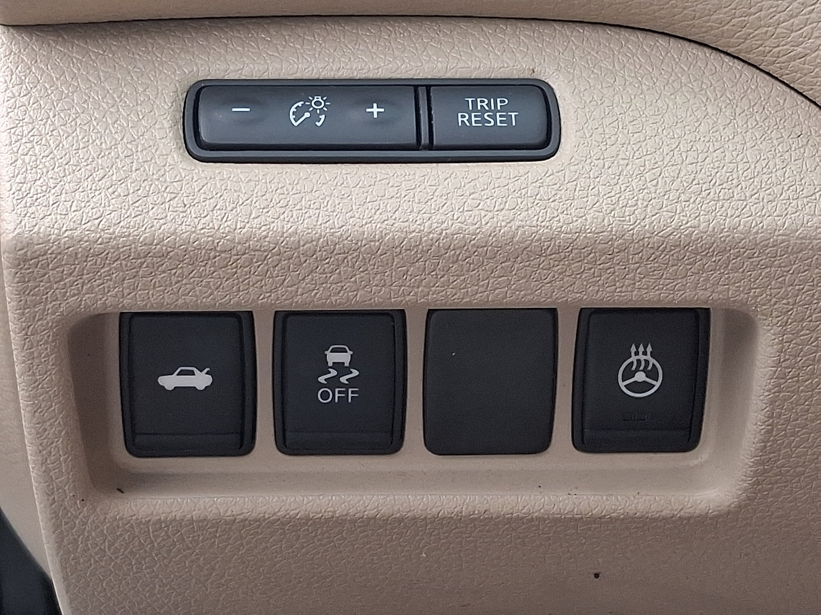 Used 2016 Nissan Altima 2.5 SL w/ 2.5 Technology Package FWD image 24