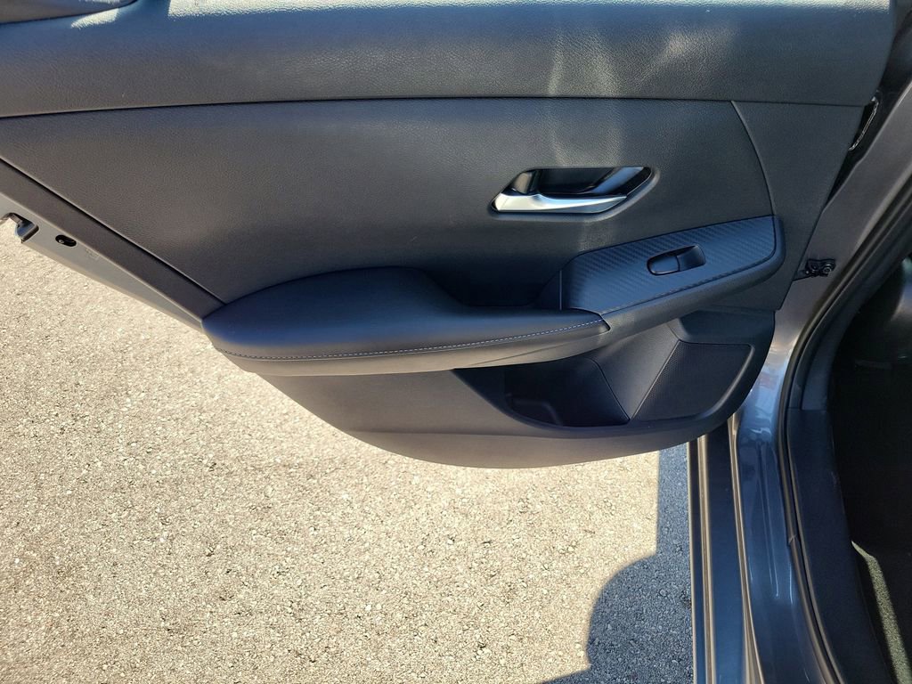Certified 2023 Nissan Sentra SV FWD image 11