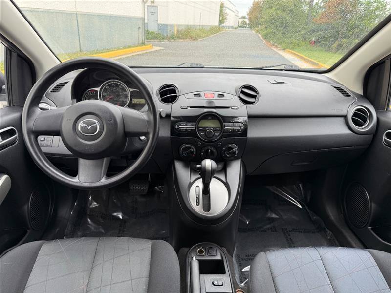 Used 2012 MAZDA MAZDA2 Sport FWD image 38