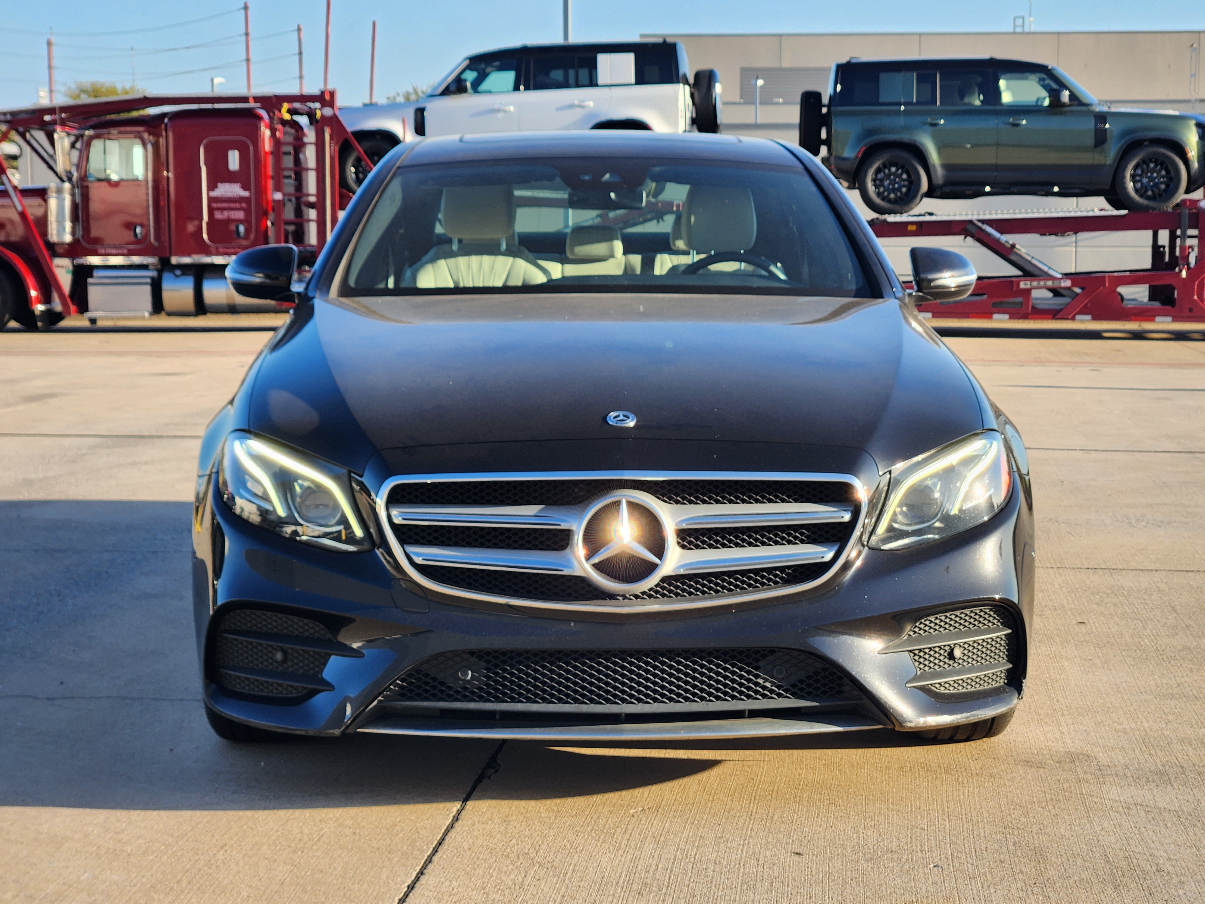 Used 2018 Mercedes-Benz E 300 image 2