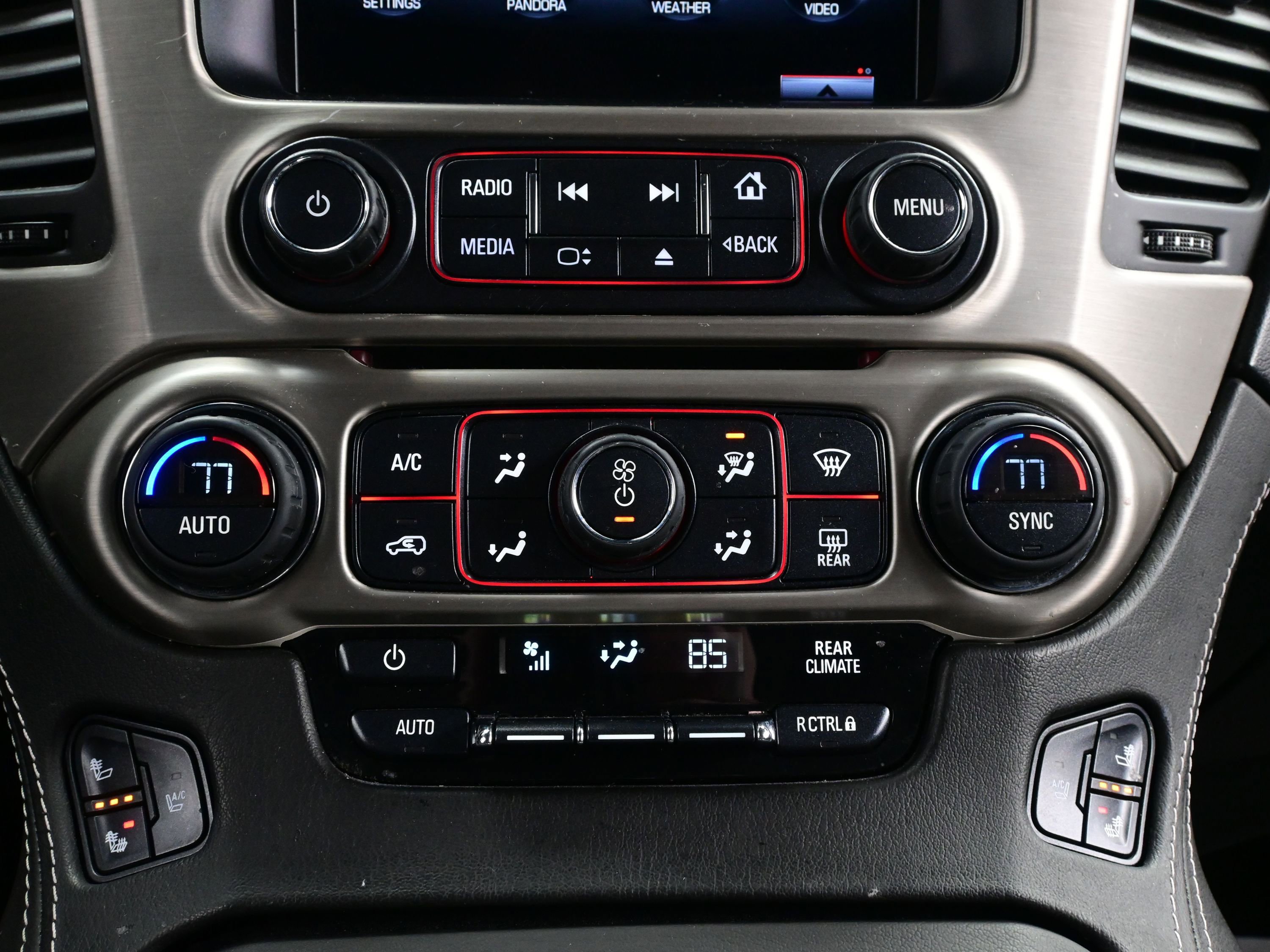 Used 2015 GMC Yukon Denali w/ Touring Package image 23