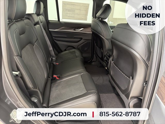 New 2026 Jeep Grand Cherokee Altitude AWD/4WD image 26