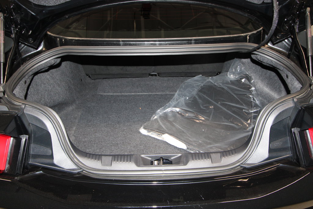 Used 2025 Ford Mustang GT Premium RWD image 38