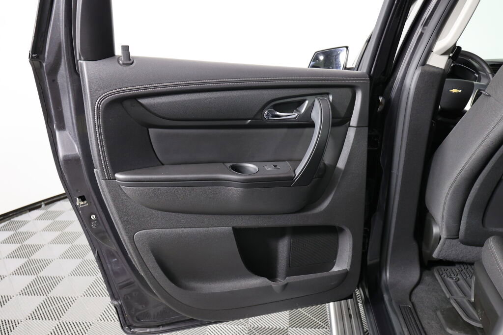 Used 2013 Chevrolet Traverse LT w/ All-Star Edition AWD/4WD image 16