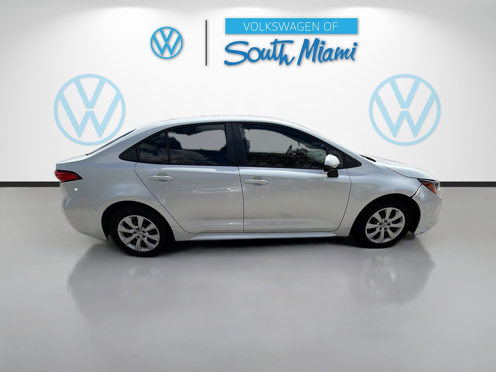 Used 2022 Toyota Corolla LE image 8