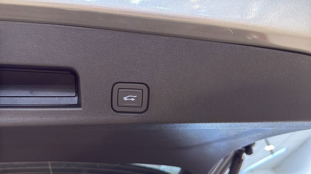 New 2026 GMC Acadia Elevation AWD/4WD image 17