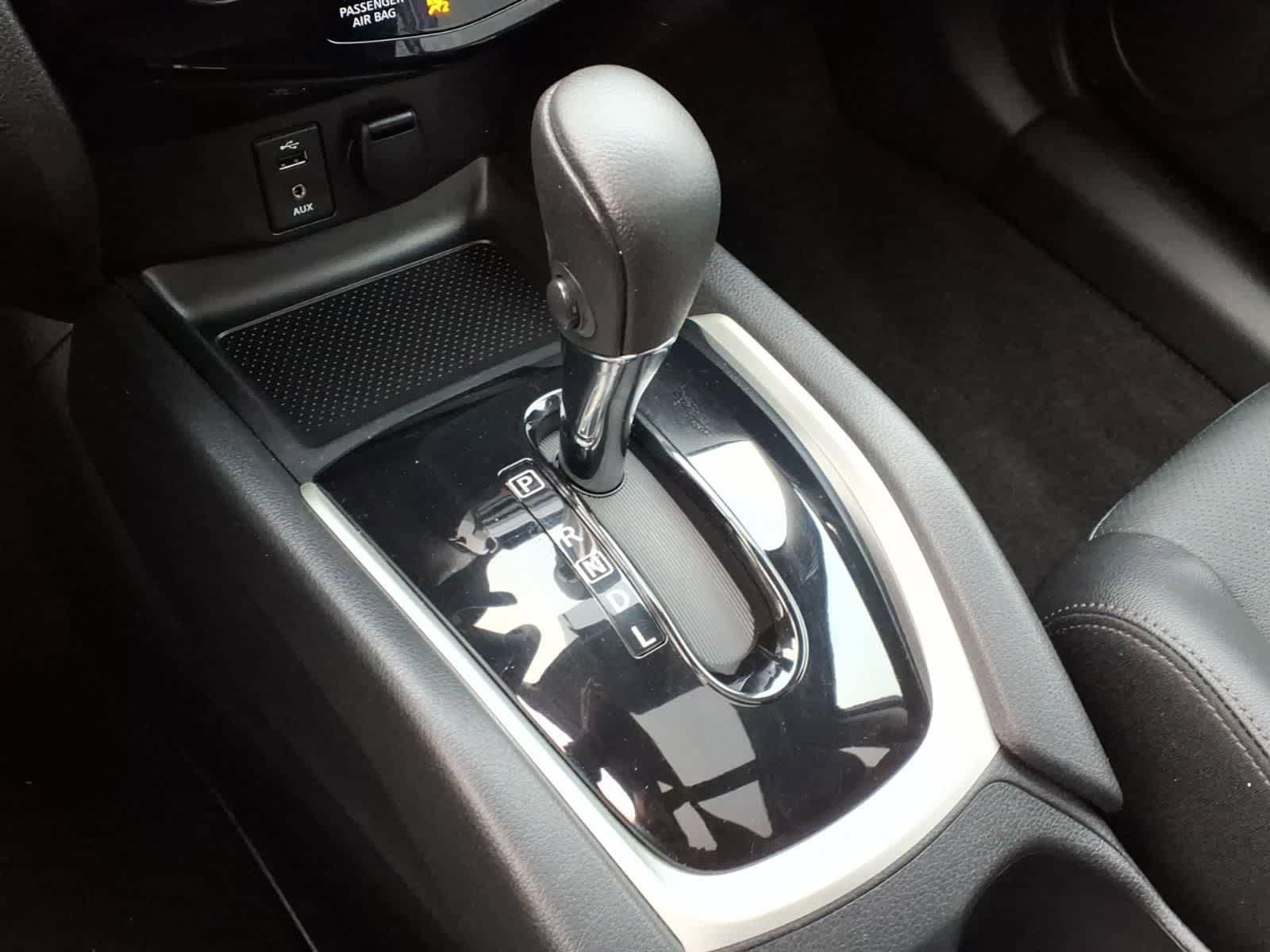 Used 2016 Nissan Rogue SL w/ SL Premium Package FWD image 22