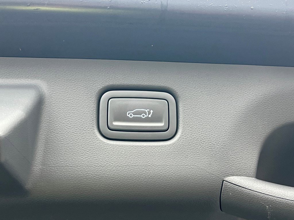 Used 2025 Hyundai Kona Limited image 16