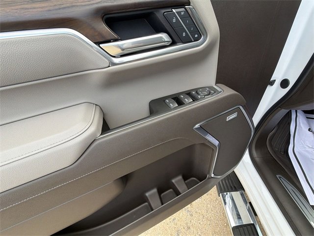 Certified 2025 GMC Sierra 1500 SLT image 22