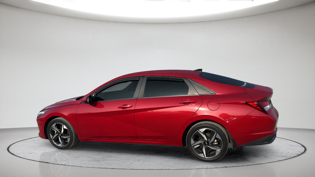 Used 2023 Hyundai Elantra SEL w/ Convenience Package FWD image 9