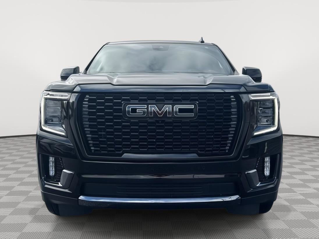 Used 2023 GMC Yukon Denali Ultimate image 3