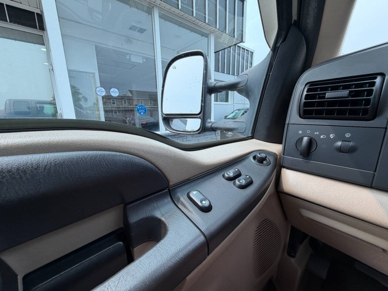 Used 2007 Ford F250 4x4 SuperCab Super Duty image 25