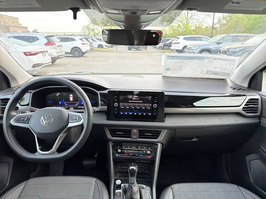 New 2026 Volkswagen Taos SE FWD image 19