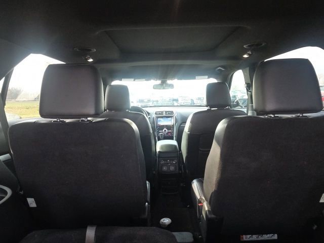 Used 2019 Ford Explorer Limited w/ Ford Safe & Smart Package image 15