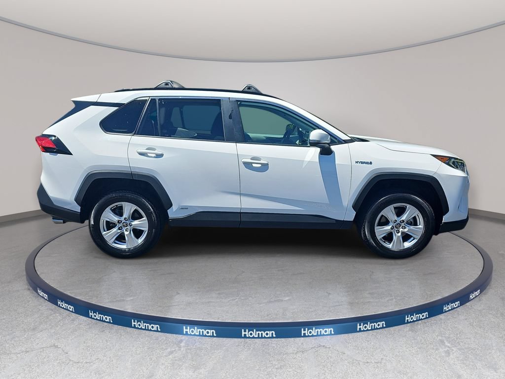 Used 2021 Toyota RAV4 XLE w/ Convenience Package AWD/4WD image 6