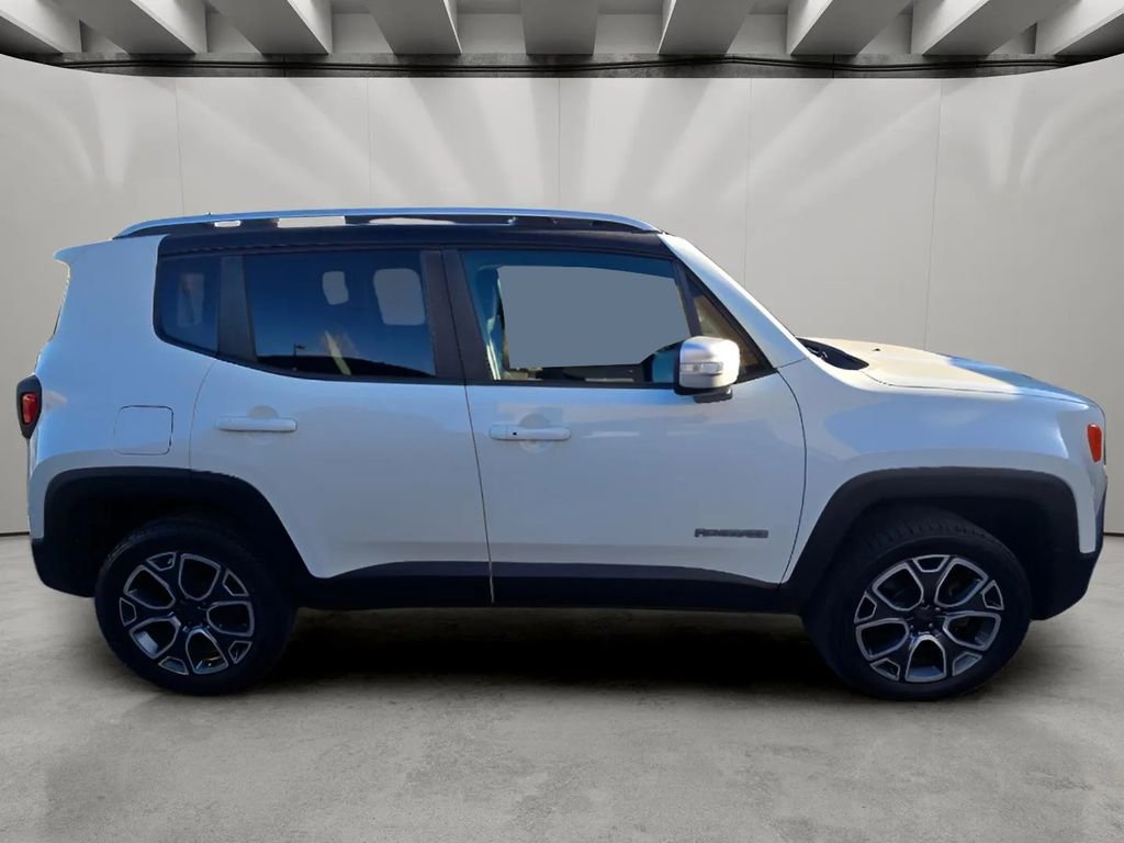 Used 2018 Jeep Renegade Limited w/ Safety & Security Group image 9
