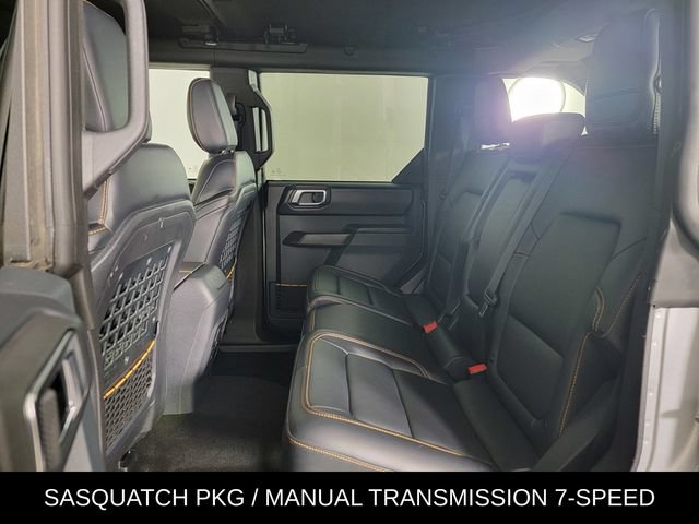 Used 2024 Ford Bronco Badlands w/ Sasquatch Package AWD/4WD image 15
