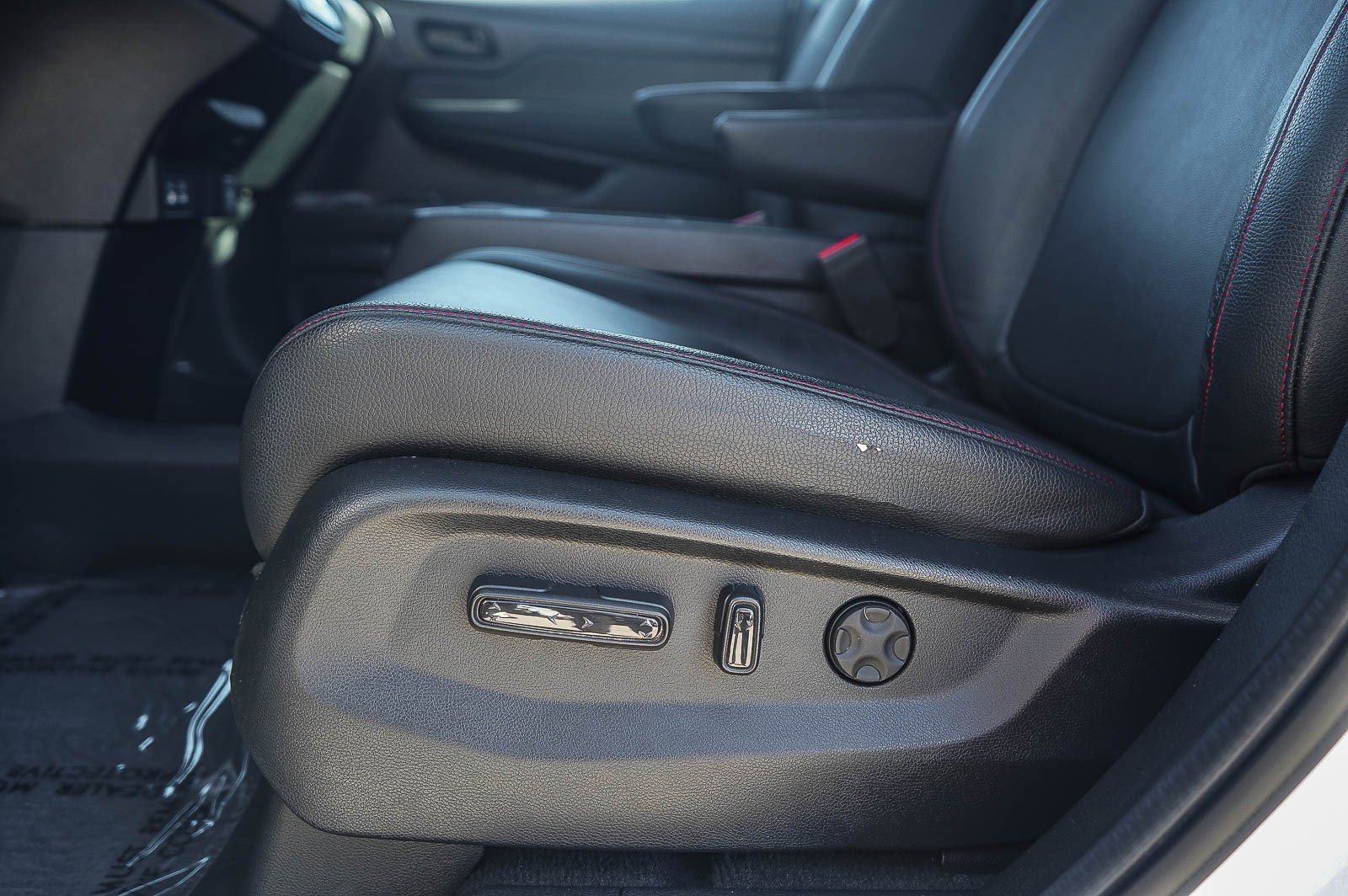 Used 2025 Honda Odyssey Sport-L image 21