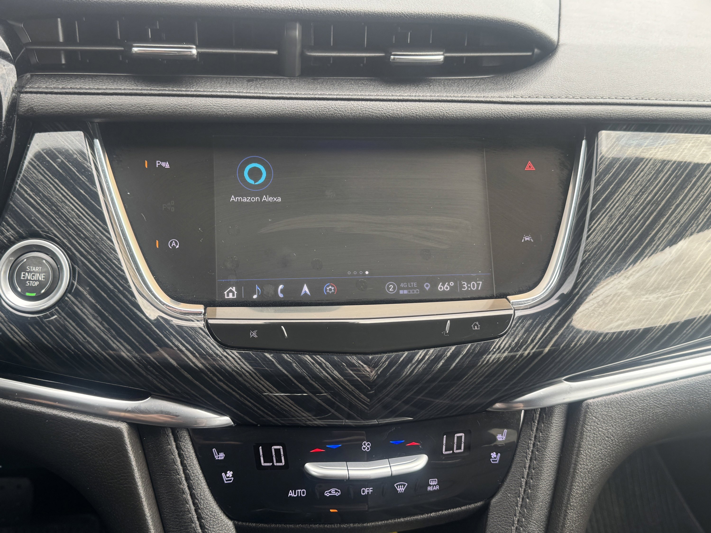 Used 2023 Cadillac XT6 Premium Luxury image 19