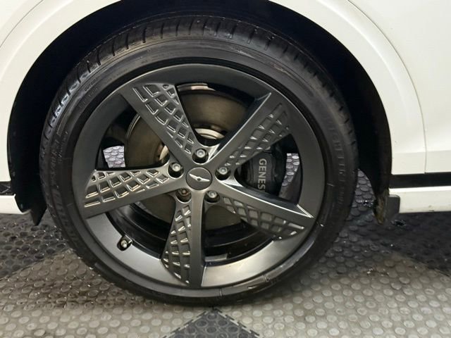 Used 2023 Genesis GV70 2.5T w/ Sport Prestige Package image 16