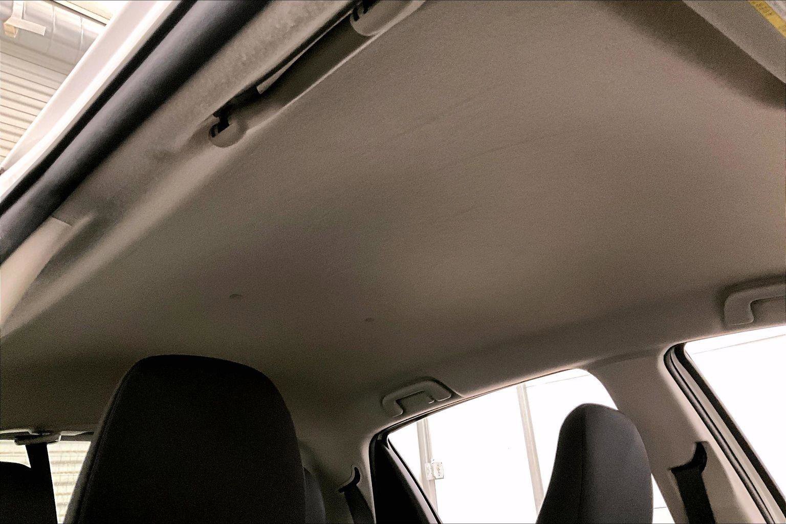 Used 2016 Toyota Yaris LE image 21