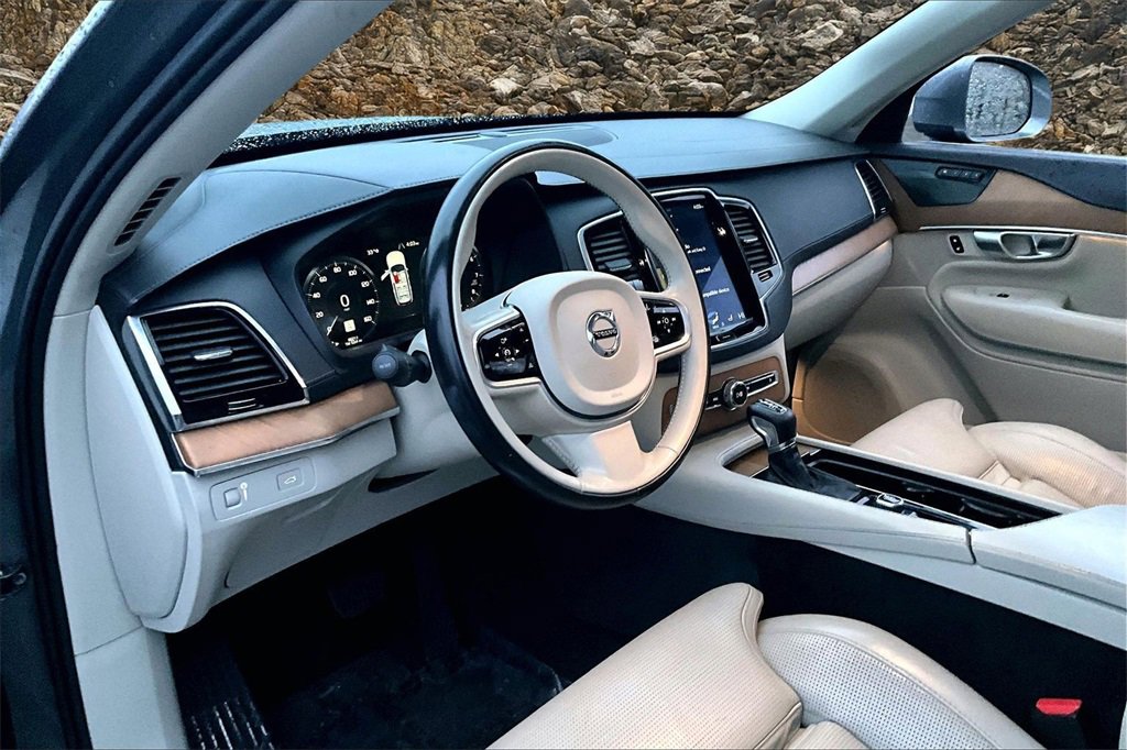 Used 2019 Volvo XC90 T6 Inscription w/ Protection Package image 11