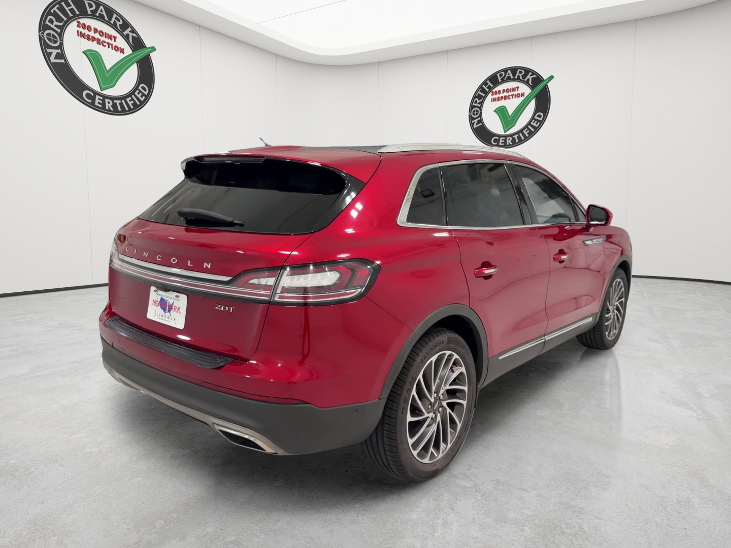 Used 2020 Lincoln Nautilus Reserve FWD image 5