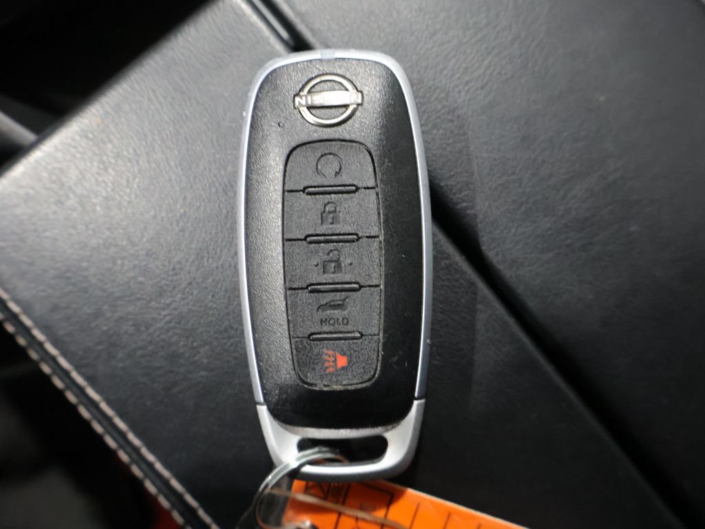 Used 2024 Nissan Rogue SV AWD/4WD image 27