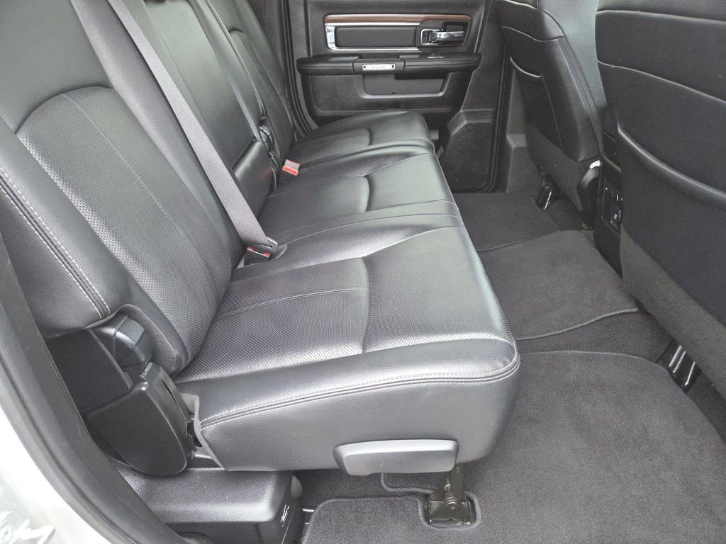 Used 2018 RAM 2500 Laramie w/ Convenience Group image 19