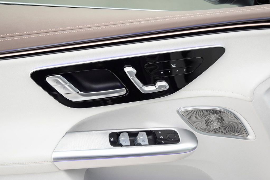 Certified 2023 Mercedes-Benz EQE 350+ SUV image 22