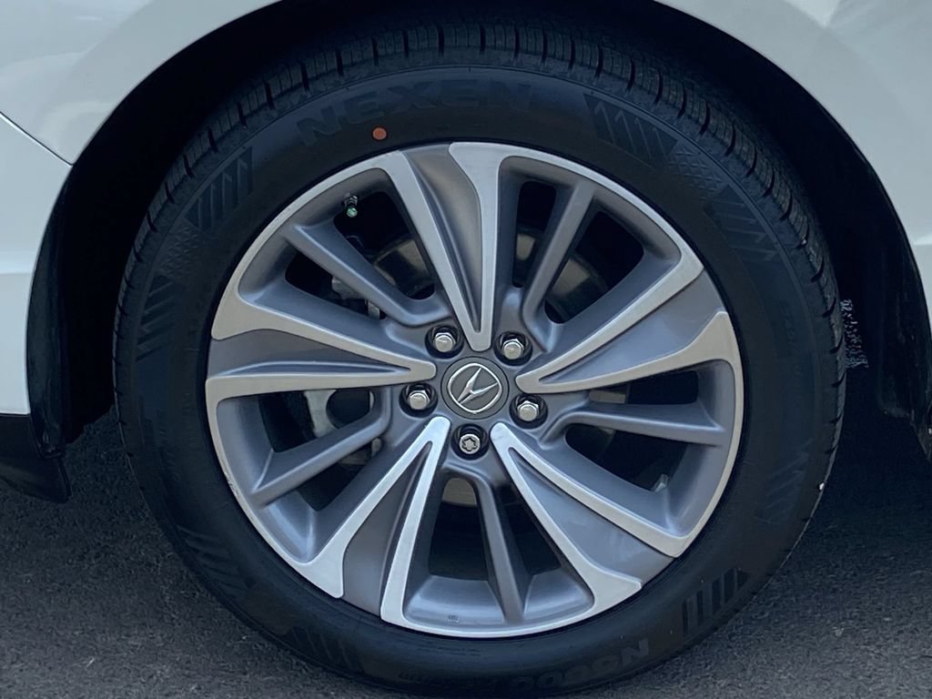 Used 2017 Acura MDX w/ Technology Package AWD/4WD image 30