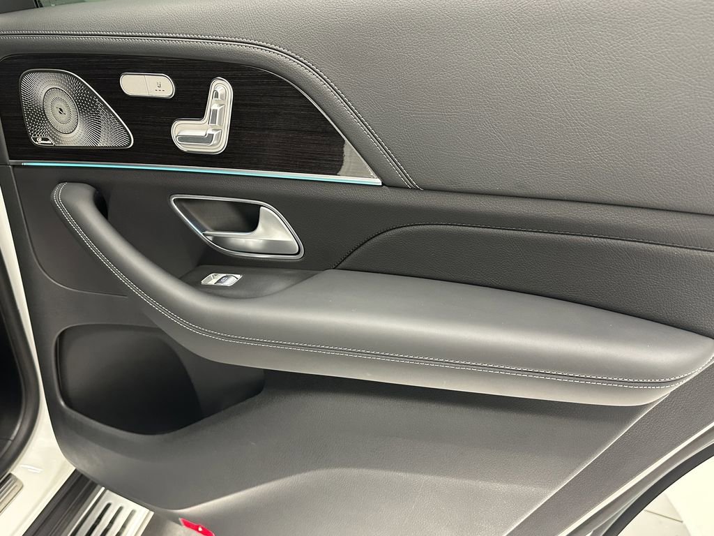 Certified 2023 Mercedes-Benz GLS 580 4MATIC image 19