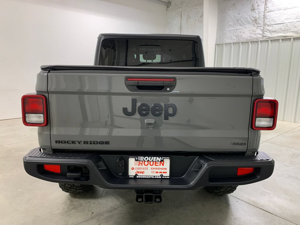 Used 2023 Jeep Gladiator Sport AWD/4WD image 6