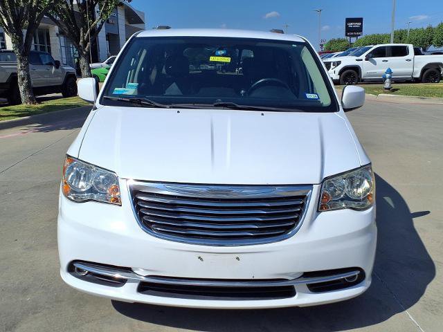 Used 2014 Chrysler Town & Country Touring FWD image 24