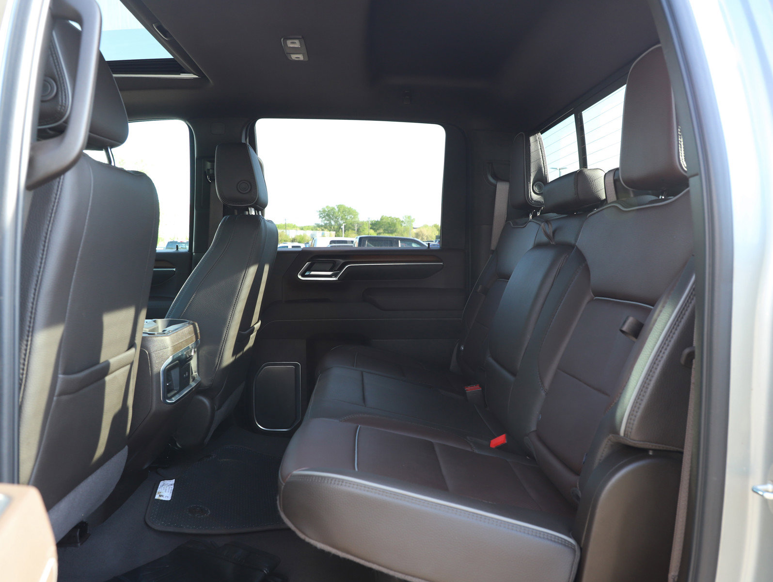 Used 2025 GMC Sierra 3500 Denali w/ Denali Reserve Package AWD/4WD image 21