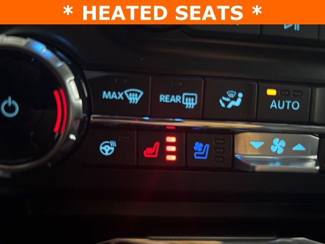 New 2026 Ford F250 Lariat w/ Black Appearance Package image 17