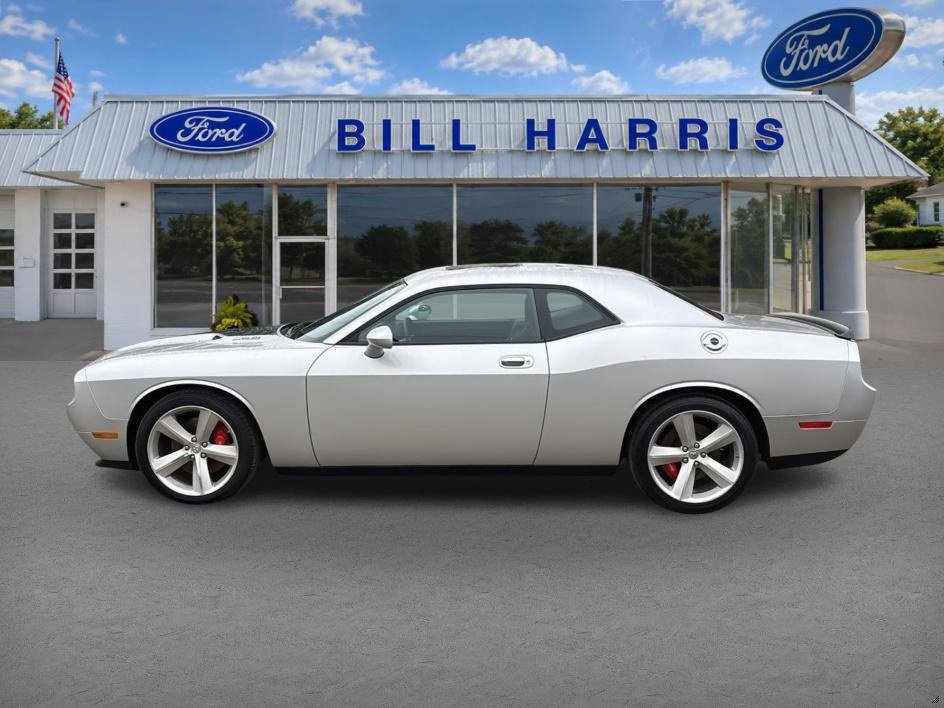 Used 2009 Dodge Challenger SRT8 w/ SRT Option Group II RWD image 9