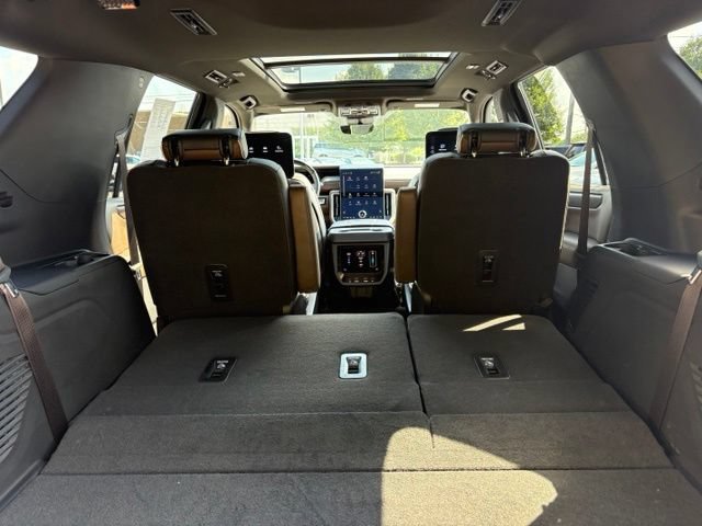 Certified 2026 GMC Yukon Denali Ultimate AWD/4WD image 7