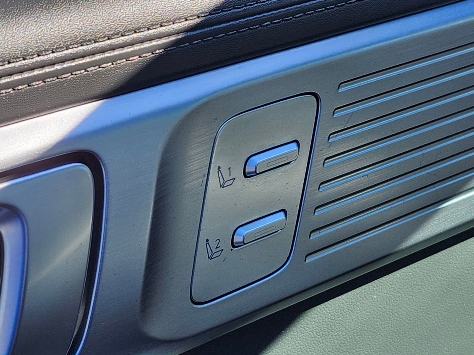 Used 2025 Hyundai Santa Fe Limited image 18