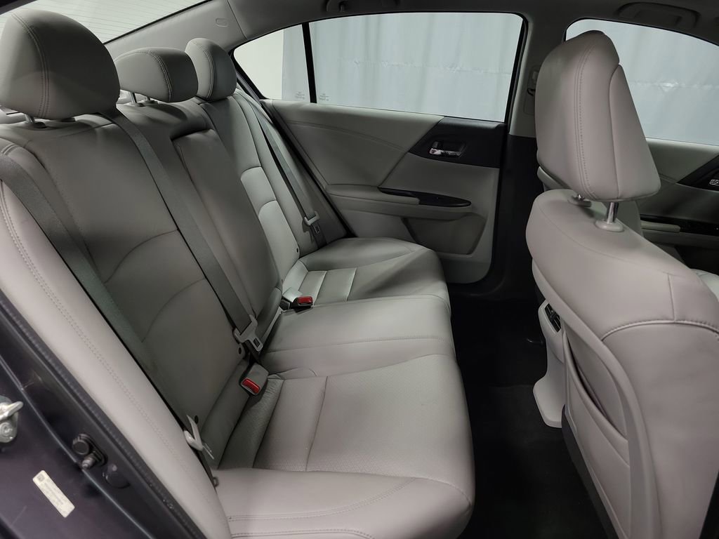 Used 2013 Honda Accord Touring image 25