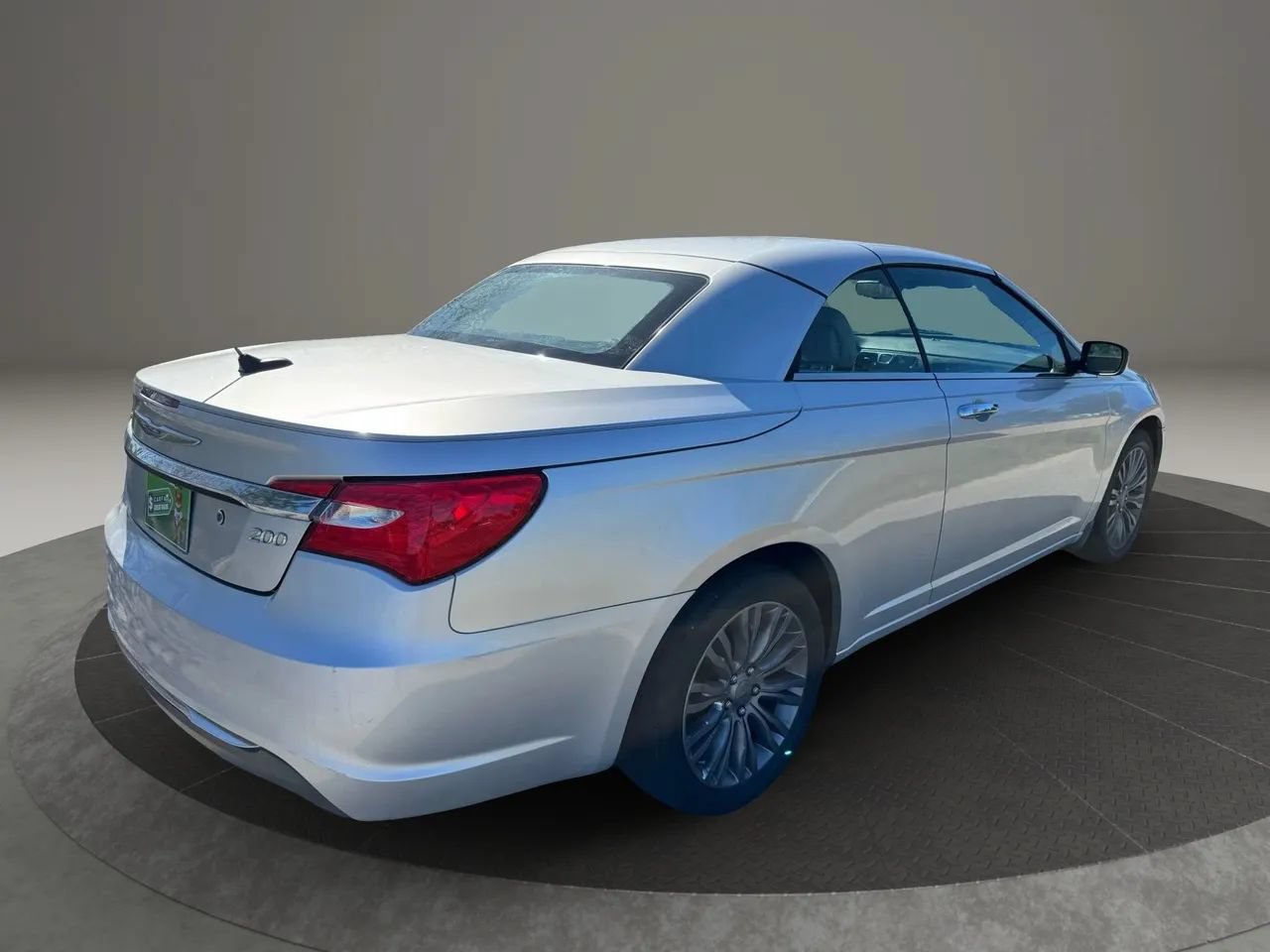 Used 2011 Chrysler 200 Limited FWD image 15