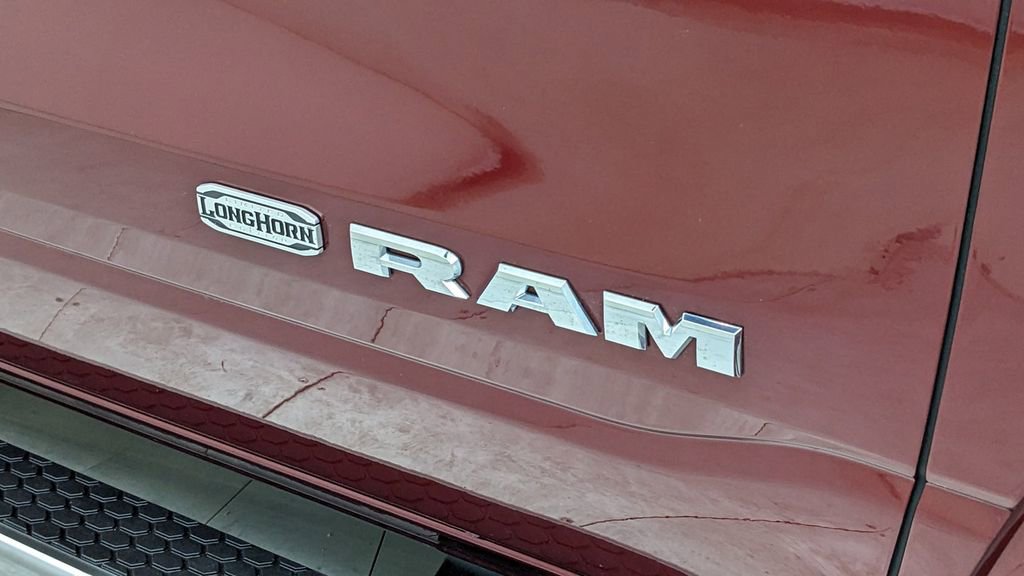 Used 2022 RAM 1500 Limited w/ Body Color Bumper Group AWD/4WD image 38