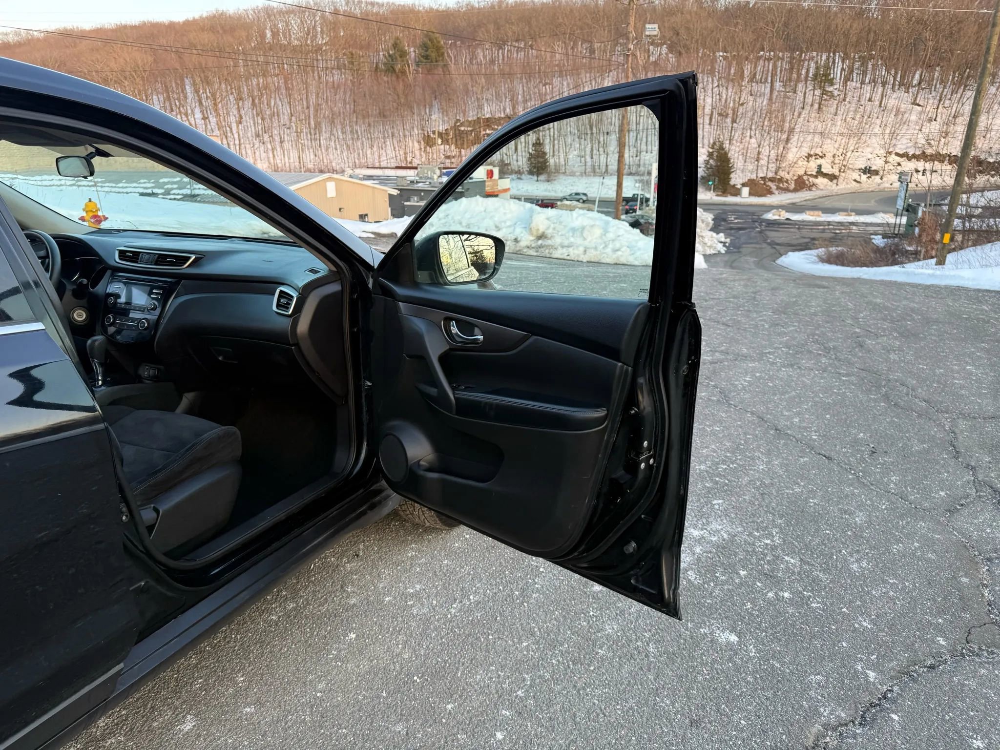 Used 2014 Nissan Rogue S image 10