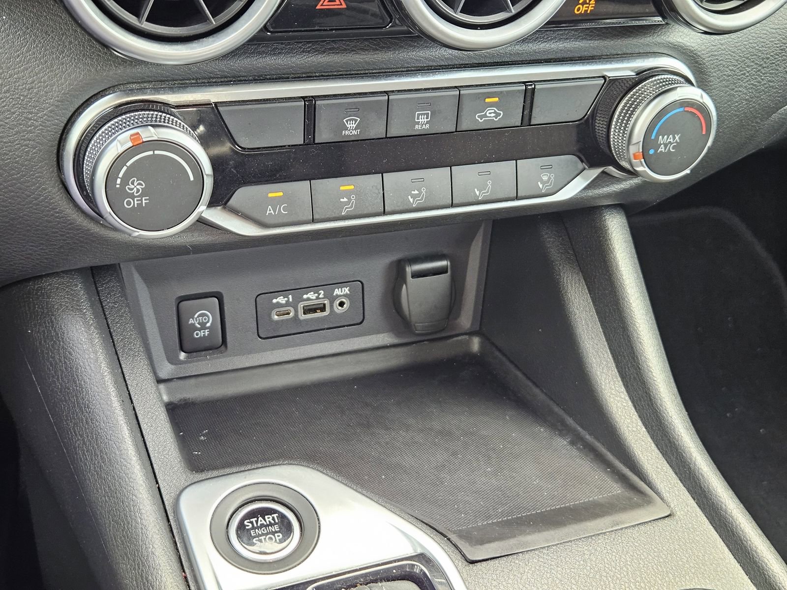 Used 2024 Nissan Sentra SV FWD image 20