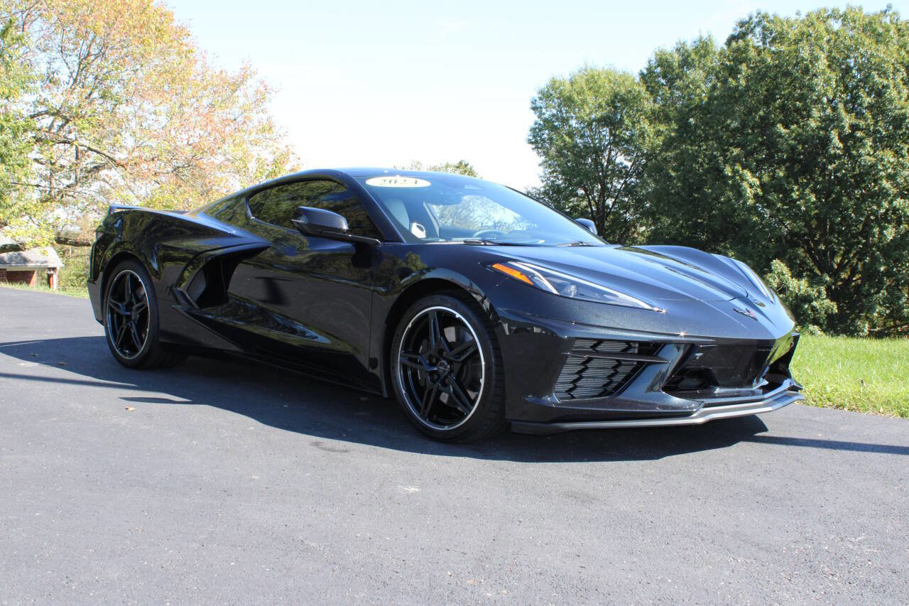 Used 2024 Chevrolet Corvette Stingray 2LT w/ Z51 Performance Package image 1