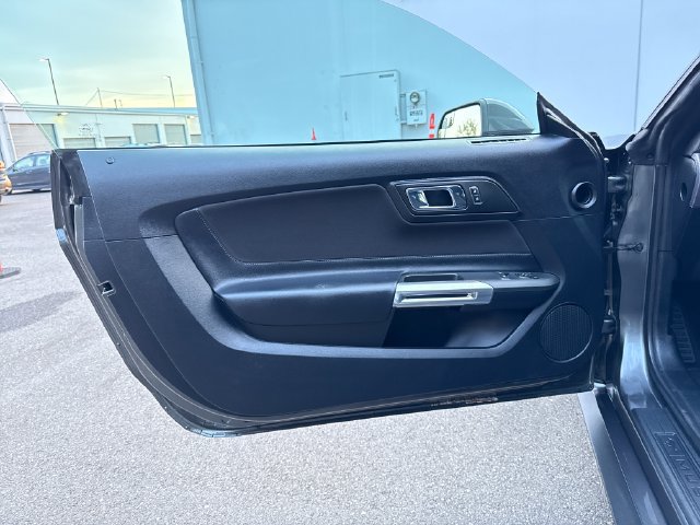 Used 2016 Ford Mustang GT RWD image 21