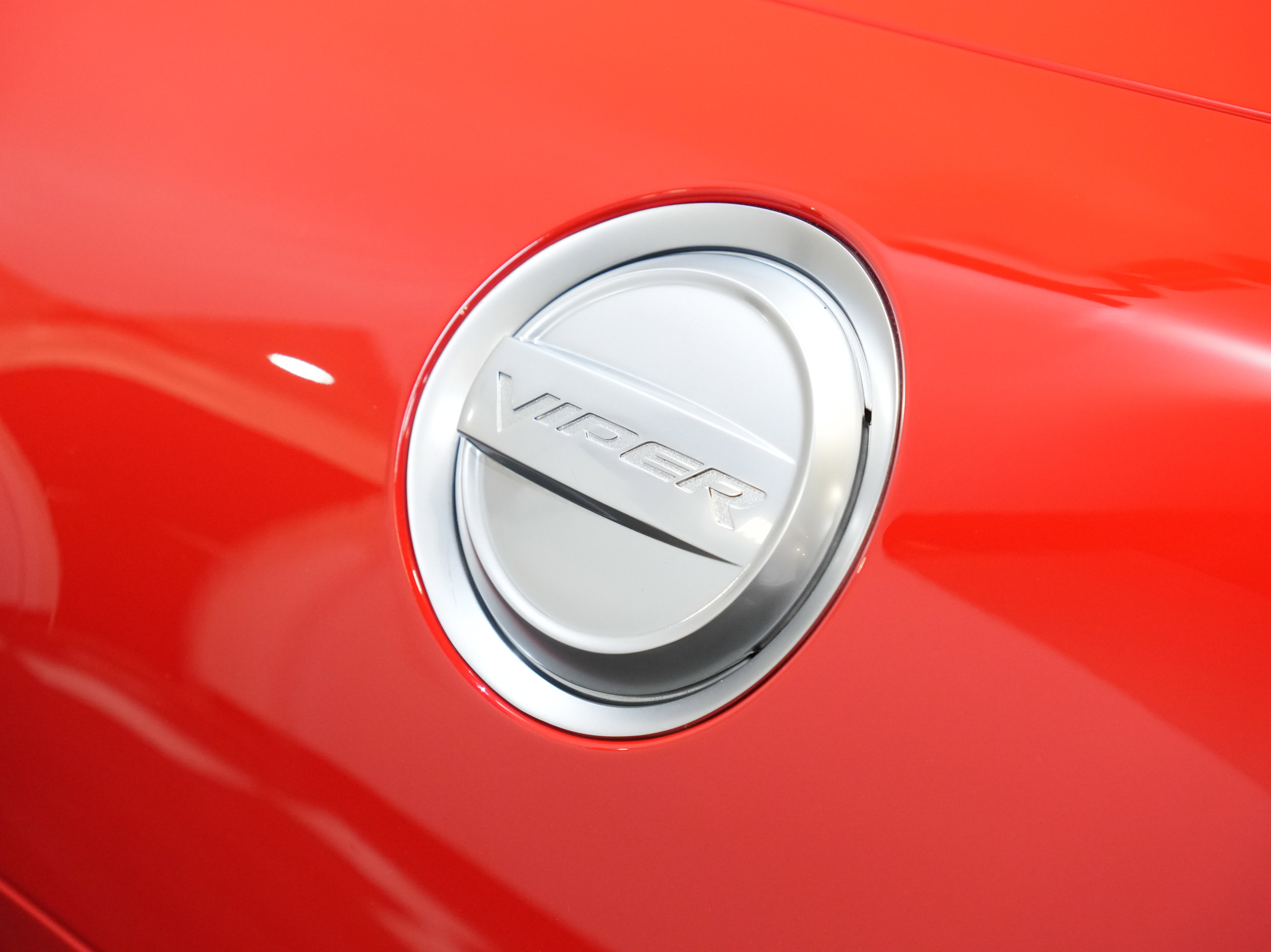 Used 2013 SRT Viper GTS w/ GTS Laguna Interior Pkg image 14