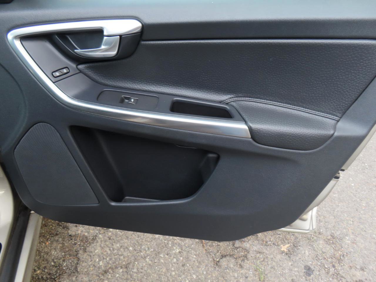 Used 2014 Volvo XC60 3.2 image 23